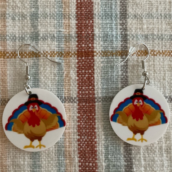 Thanksgiving Turkey 🦃 Earrings - Picture 3 of 4